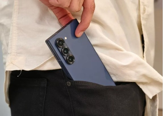 Samsung Galaxy Z Fold 6 camera module